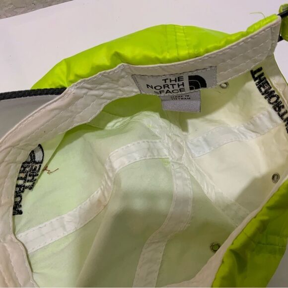 Women’s The North Face Pull Strap Hat adjustable - Picture 4 of 5